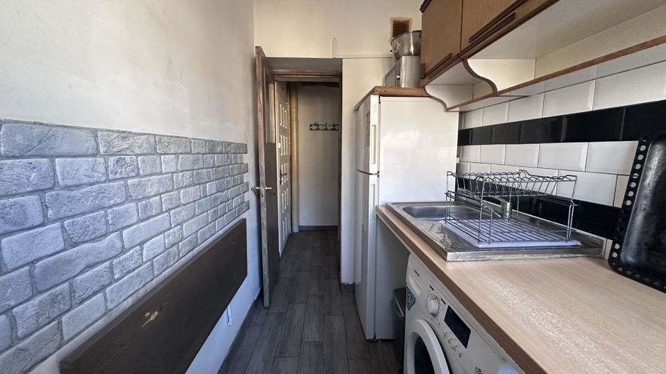 Etajul 3! Inchiriere apartament cu 2 camere in Targoviste - micro 11 - Poză 9