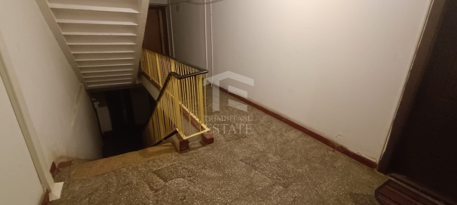 Inchiriez Ap. de 3 camere Decomandat Gorjului - Poză 3