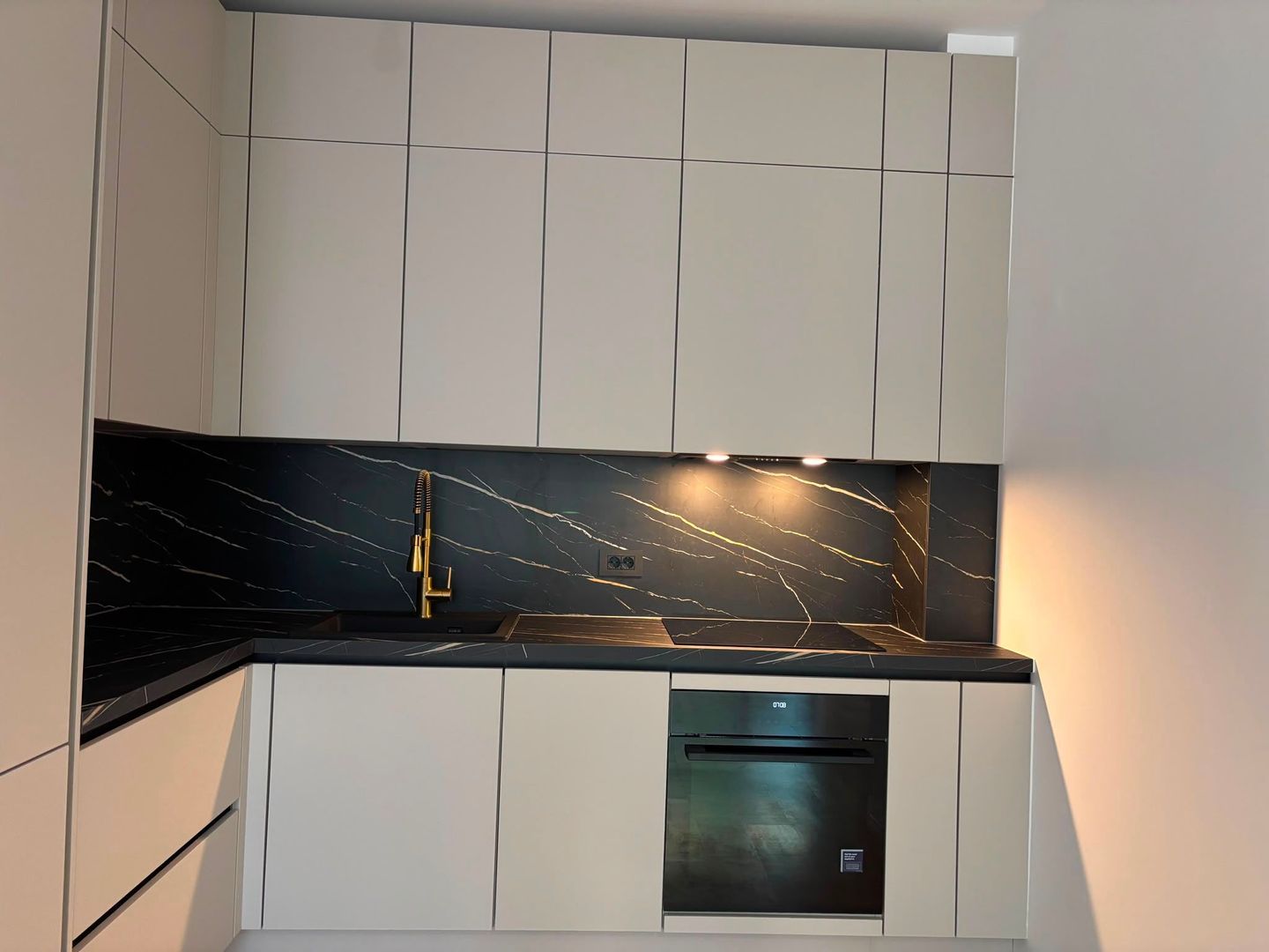 Apartament 3camere, THE IVY, terasa, se accepta firme,cabinete sau rezidential - Poză 6