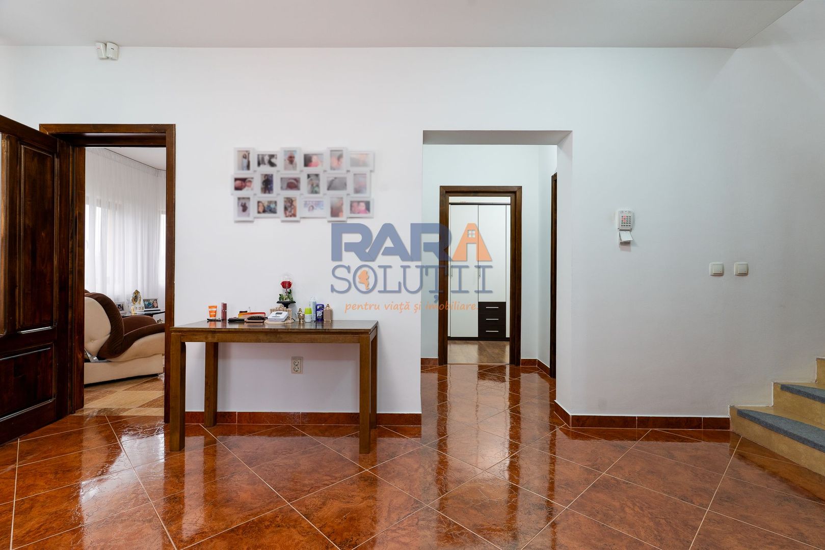 Casă 2013, teren 1366 mp, zonă centrală - Poză 7