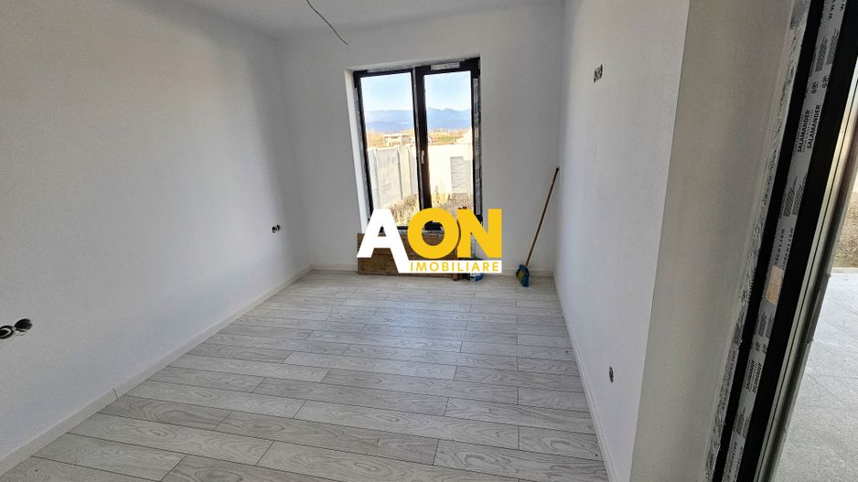Casa individuala de vanzare, 4 camere, 2 bai, 448mp teren - Poză 17