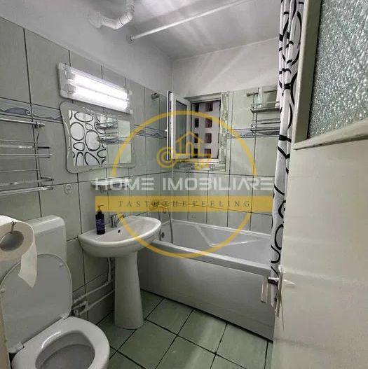 Apartament cu 3 camere- Etajul 2 / 66mp / zona Podu Ros - Poză 6