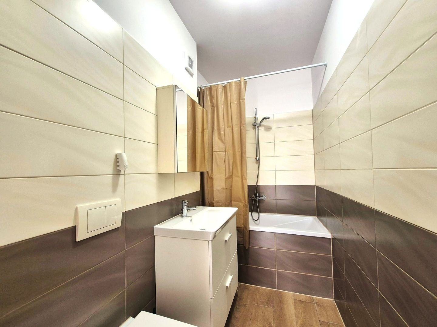 Exclusivitate- Apartament în bloc nou, ideal familie sau studenti - Poză 12