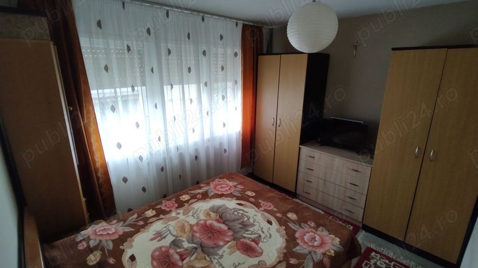 Vand apartament 3 camere, bloc BCA, Micro 16,Satu Mare - Poză 2