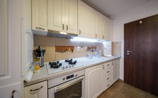Apartament 3 camere, mobilat si utilat, aproape de metrou - Poză 8