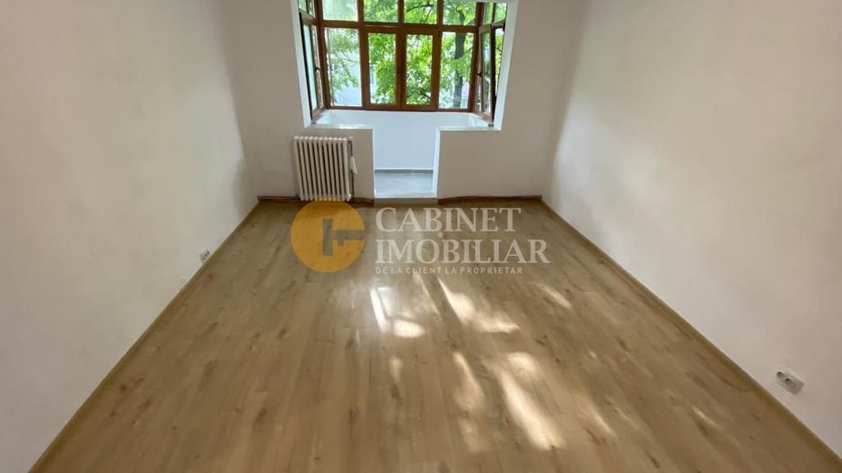 Etaj 2, zona Alexandru cel Bun 2 camere-liber mutare imediata - Poză 5