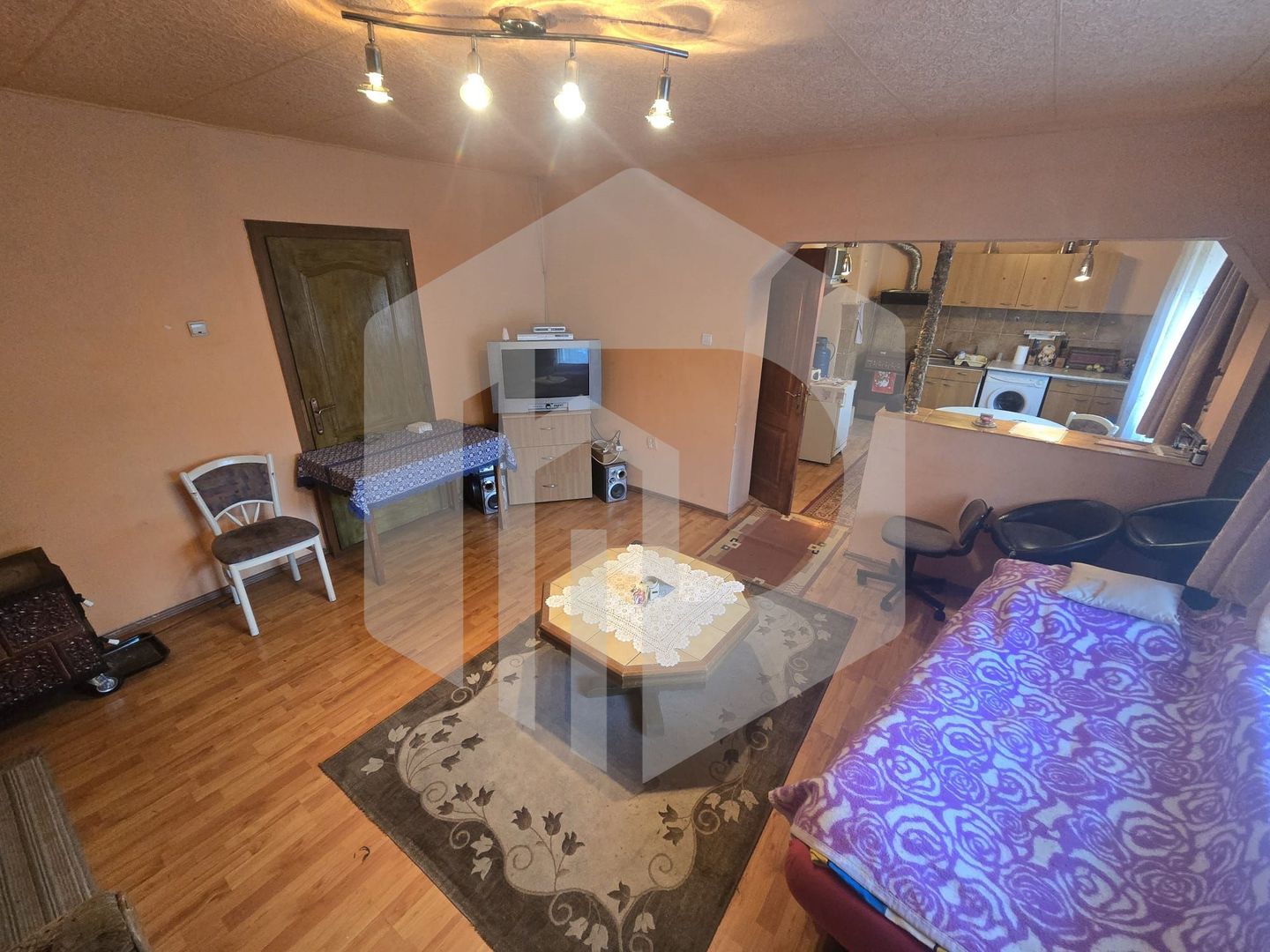 Casa 3 camere 1200 teren Avrig - Poză 3