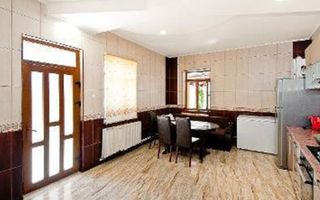 Casa P+1E si teren 370 mp, singur in curte - Piata Centrala - Poză 12