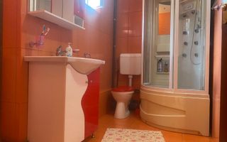 Oportunitate:clinica, birouri etc! Vanzare casa cu 4 camere-Targoviste - Poză 7