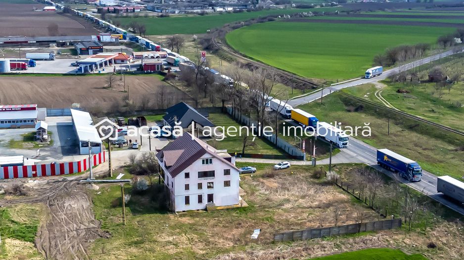 Clădire tip birouri/casă persoane vârstnice cu 3445 mp teren - Poză 5
