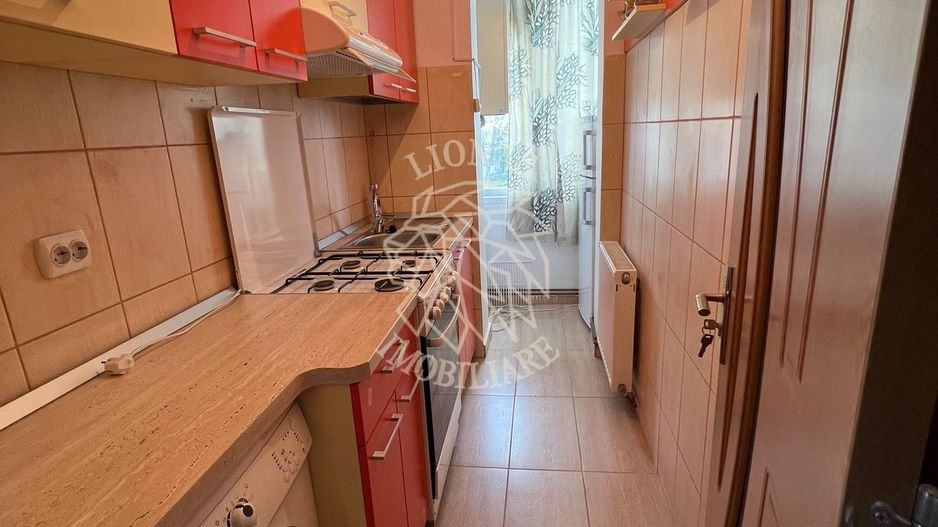 Apartament 2 camere 55 mp con.-etaj 1-Renovat complet- Decebal - Poză 4