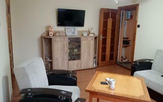 Apartament 3 camere Dacia cu centrala - Poză 2
