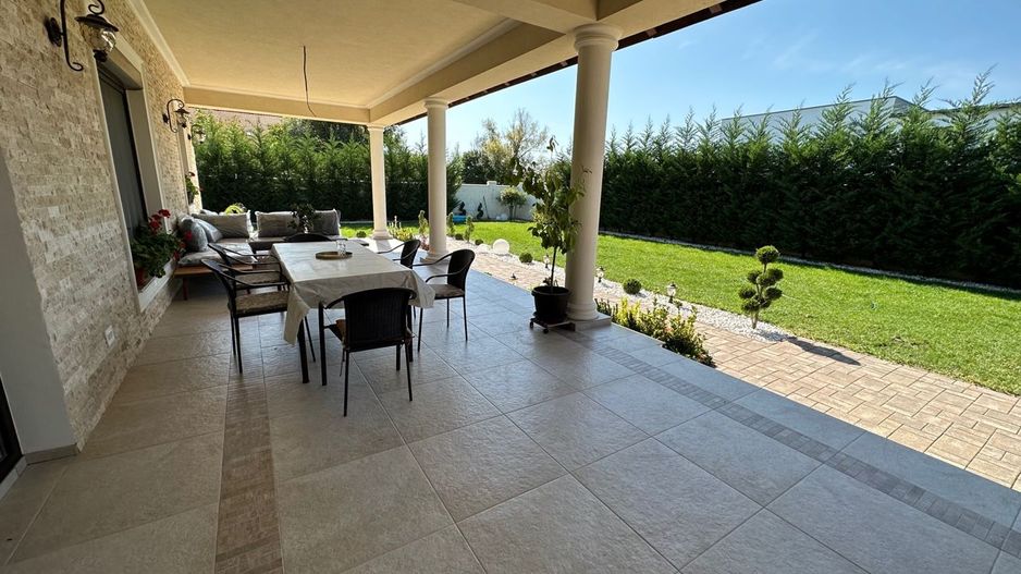 CASA EXCEPTIONALA CU LIVADA PROPRIE - Poză 25