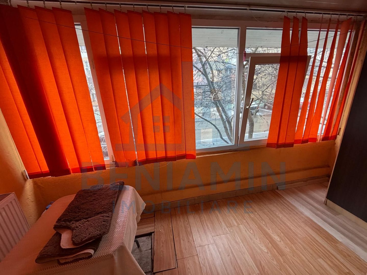 Apartament 2 camere parter Rovine cu centrala langa pizza Ibiza - Poză 7