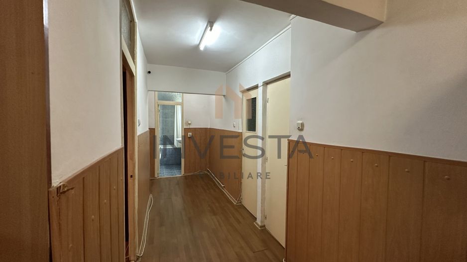 Oportunitate de investite Intre Lacuri! Apartament 3 camere decomandat - Poză 8
