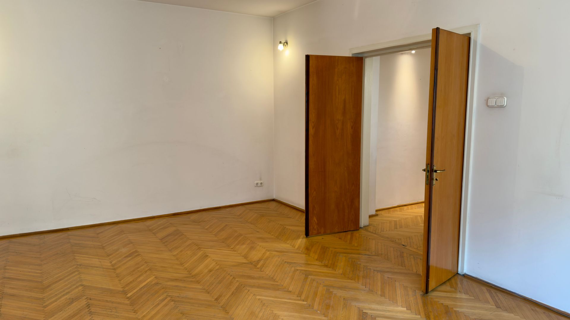 Apartament 4 camere Victoriei, Casa Vernescu, garaj, centrala, comision 0 ! - Poză 50