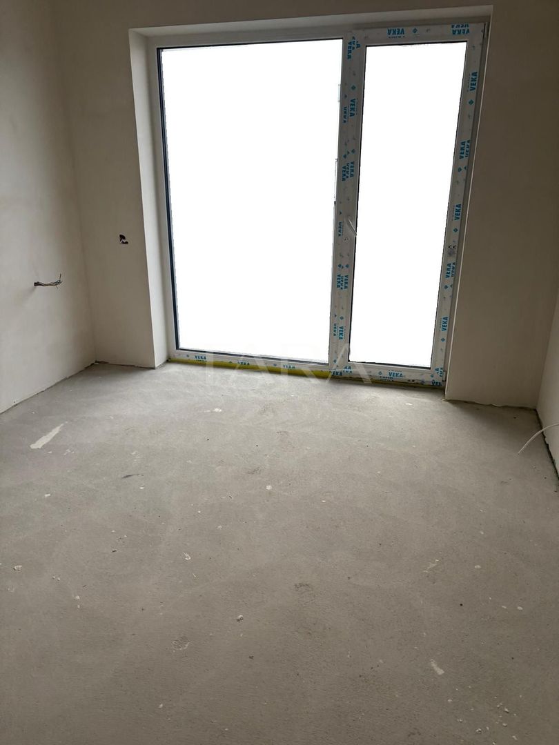 Penthouse 3 camere cu terasă și parcare. - Poză 2