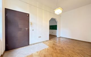 Apartament cu 2 camere de inchiriat, etaj intermediar, Central - Poză 1