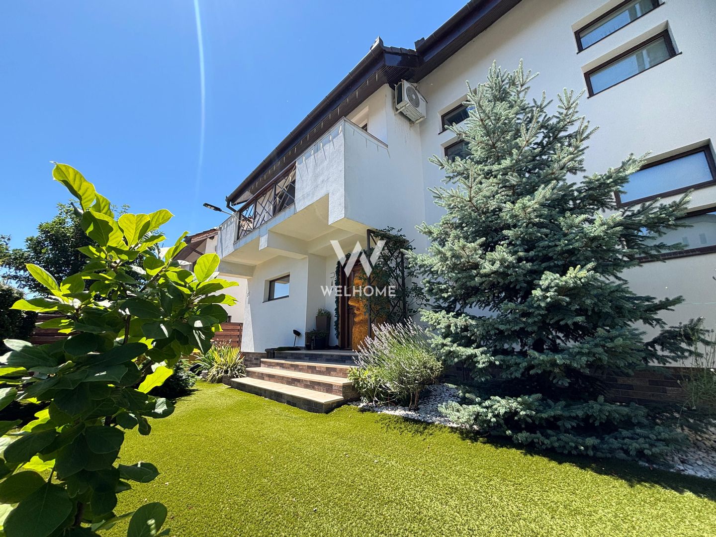 Casă amenajată de designer, garaj și pod locuibil - Șelimbăr - Poză 53