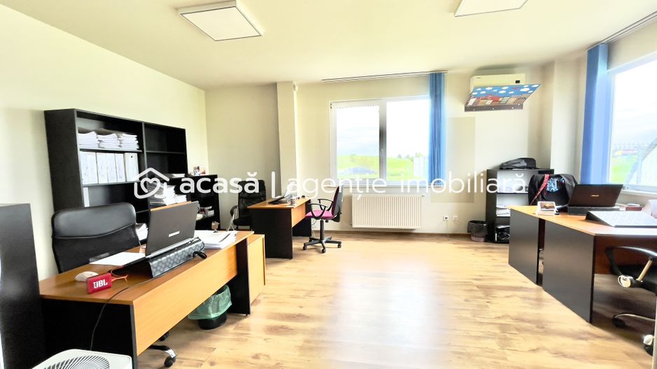 Clădire de birouri cu 12 parcări în incintă privată, UTA2, Arad - Poză 7