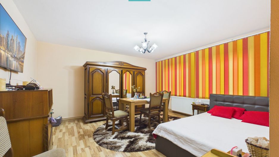 Casă individuală spațioasă în Jimbolia - Poză 9