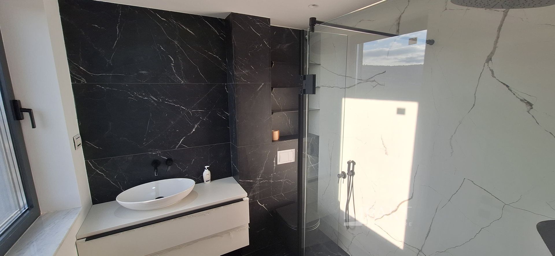 Apartament modern cu 3 camere pe doua niveluri in Buna Ziua - Poză 9