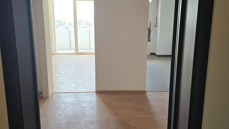 Apartament 106 mp. - Poză 3