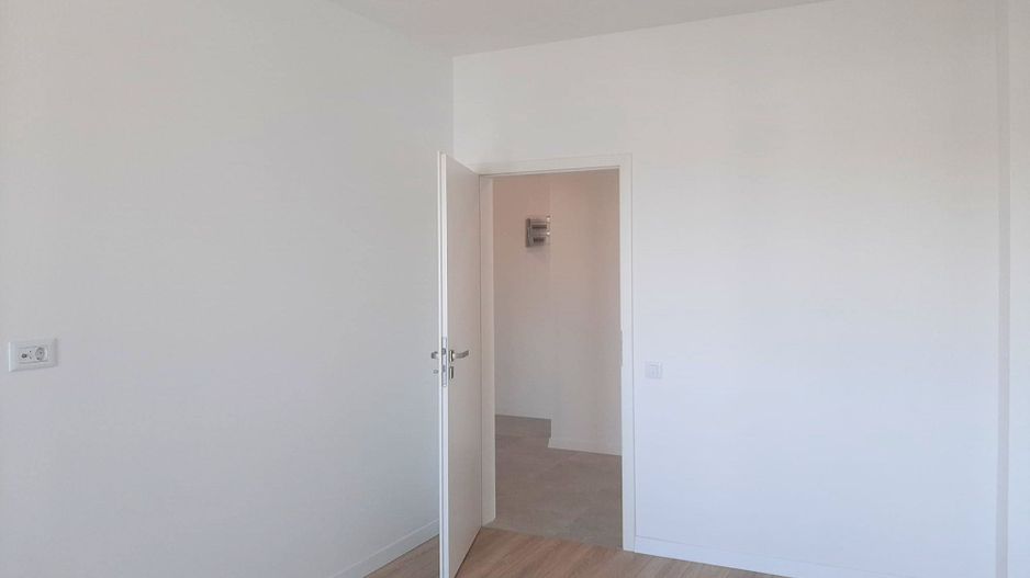 Un Apartament Pentru O Viață Bună  Coresi  2025 - Poză 15