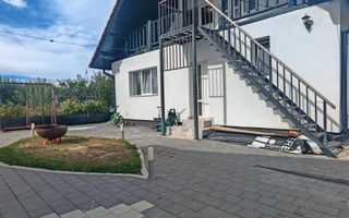 Casă individuală cu 2 apartamente și anexă generos de 100 mp - Poză 8
