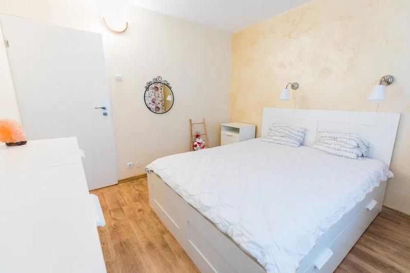 Apartament cu 3 camere- Craiovita Noua, zona Piata Orizont - Poză 1