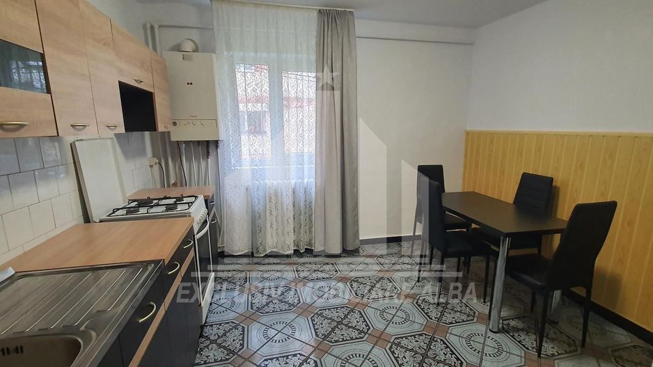 Apartament 2 camere de inchiriat, Cetate - Poză 2