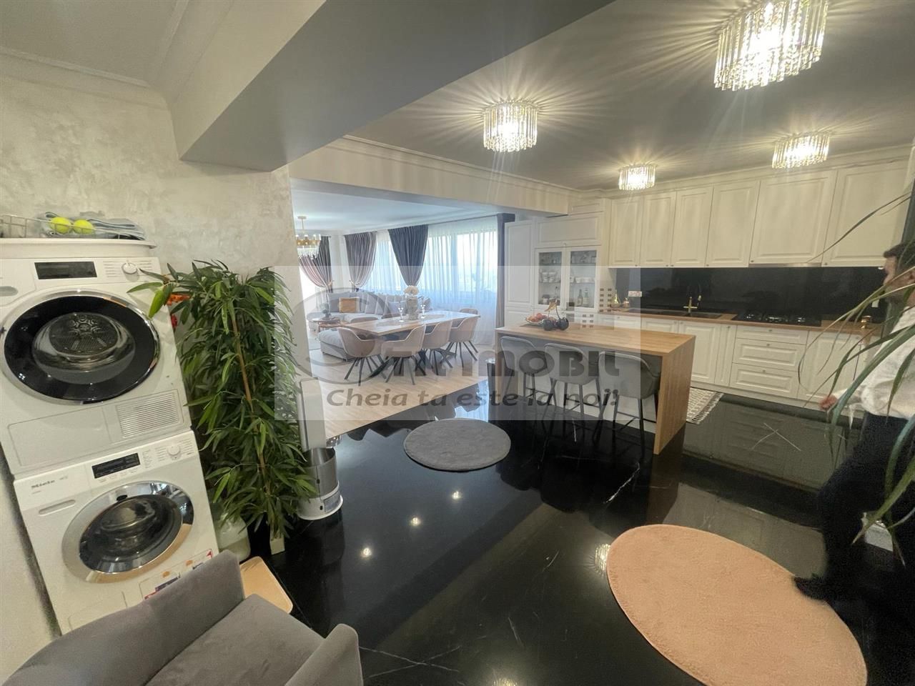 Penthouse de lux, Bucium, priveliste panoramica, 140 mp - Poză 2