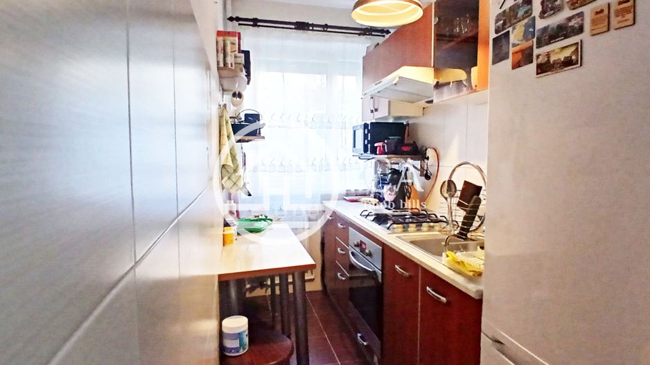 Apartament de vânzare cu 2 camere în zona Rogerius, Oradea - Poză 6