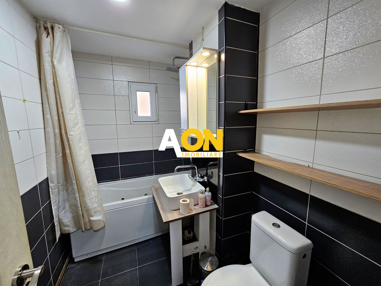 Apartament 3 camere, 75 mp utili, et.1 - Poză 9