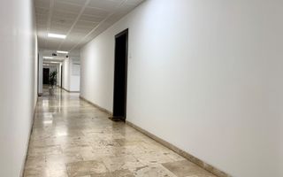 Apartament modern, lift și parcare – zona Calea Lipovei - Poză 32
