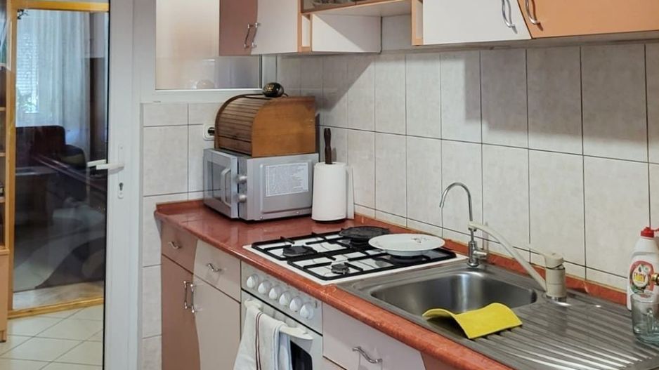 Apart. 3 camere etaj 1, aproape de Complexul Velenta, Oradea – VANZARE - Poză 9