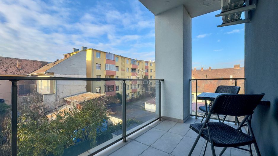Apartament cu 3 camere de vânzare în zona Centrală - Poză 17