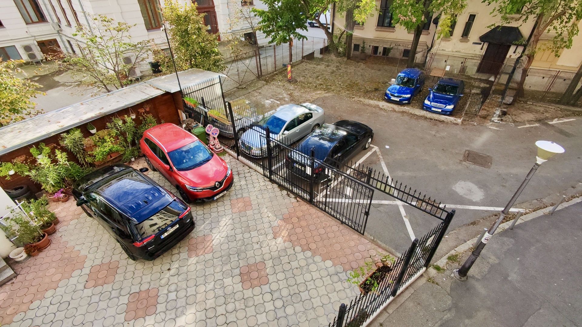 Piata Unirii Fantani Vila  500 mp utili curte 204 mp - Poză 6