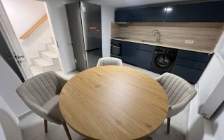 Casă spațioasă și complet renovată – ideală pentru locuință sau activi - Poză 3