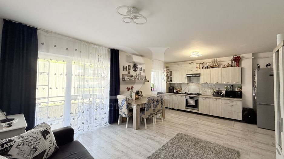 Apartament la cheie / etaj intermediar / Zona Eroilor - Poză 2