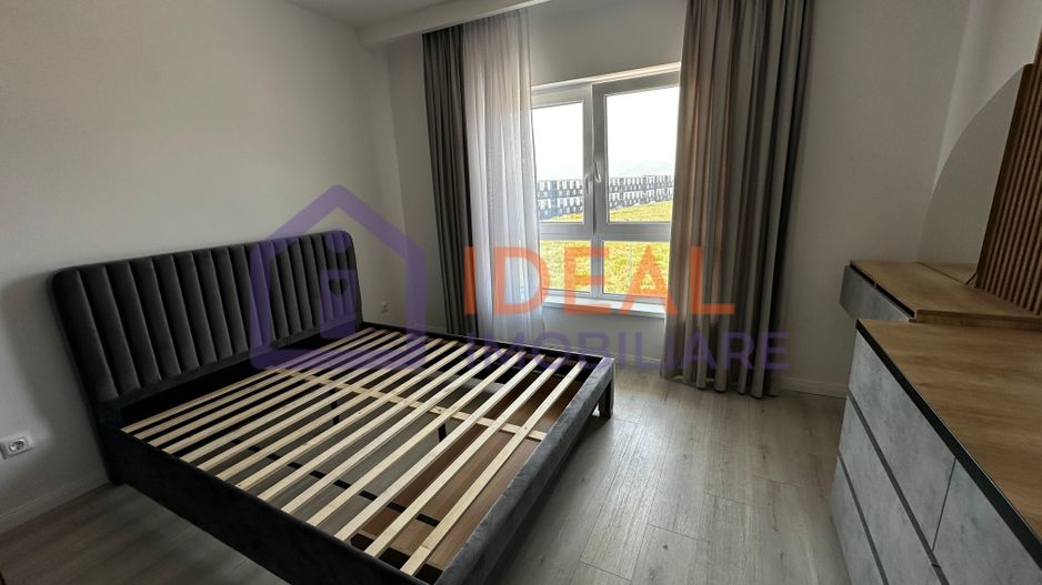 Apartament cu 3 camere și balcon de vânzare ,în zona Doamna Stanca - Poză 3