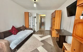 Cameră de cămin de închiriat – mobilată și utilată – Str. Înfrățirii - Poză 3