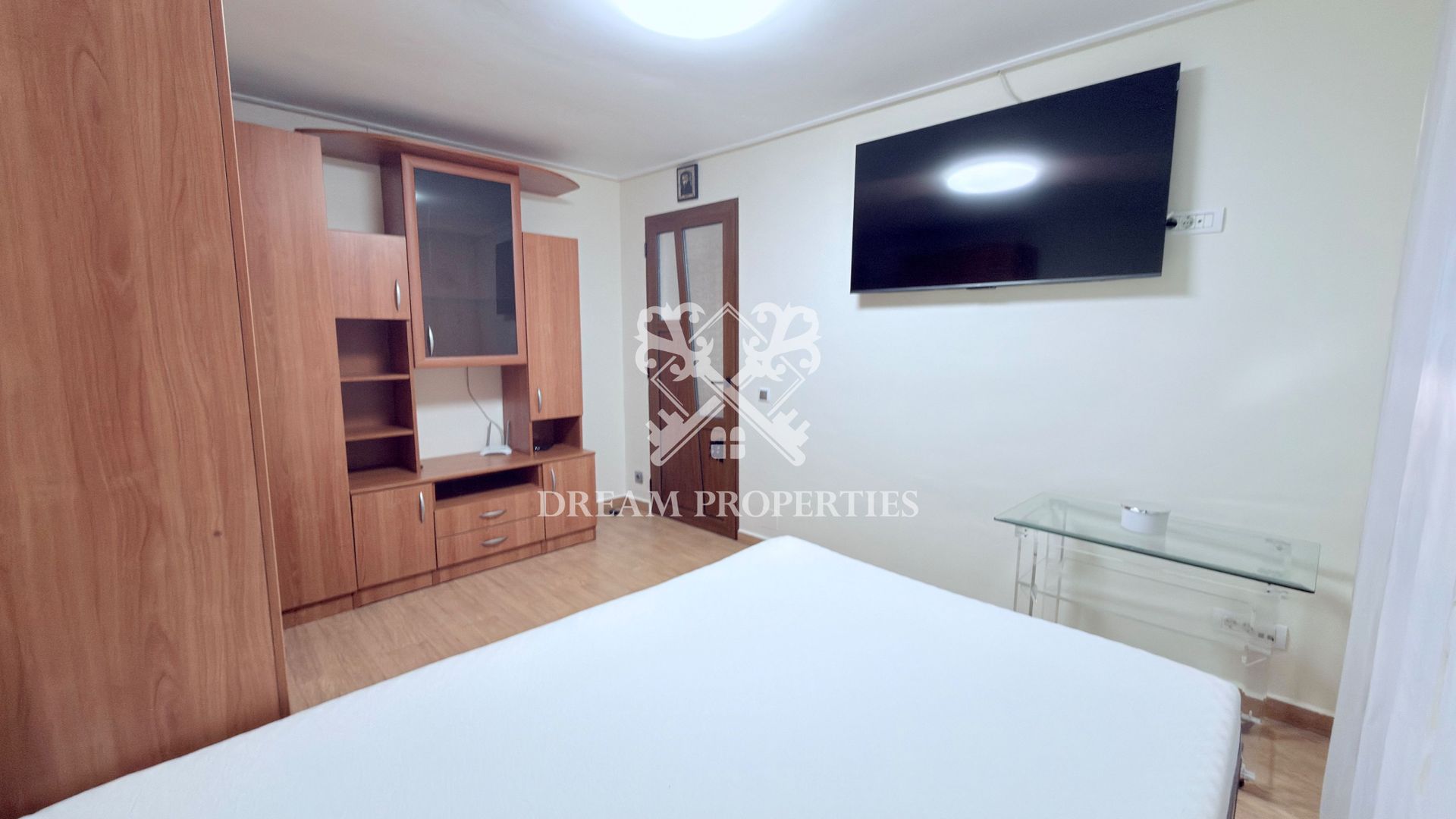 Apartament cu o camera la casa, terasa, gradina, parcare, Bd. Muncii - Poză 4