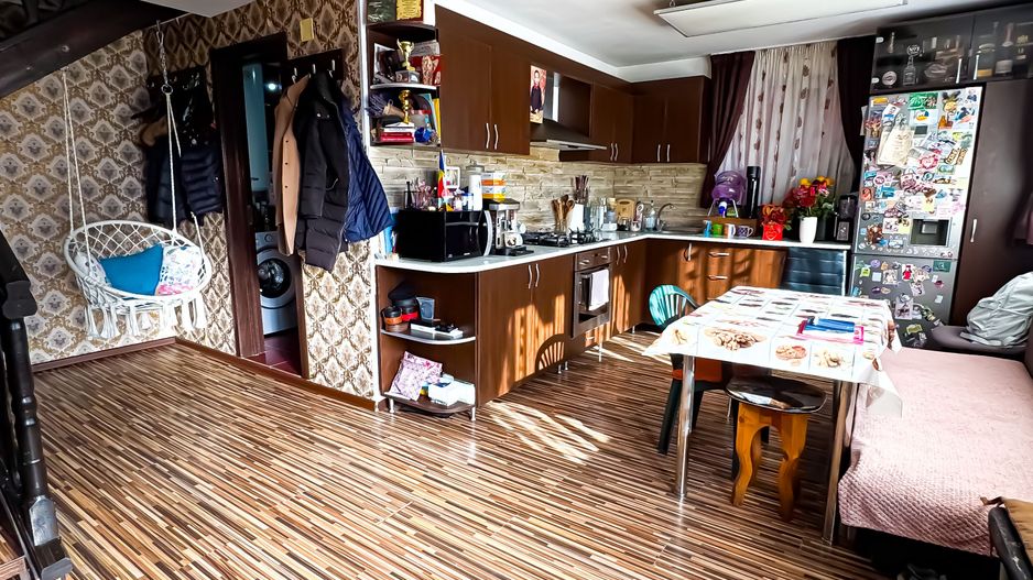 Casă zona Plastor (Calea Clujului). 90 000 E. Comision 0. - Poză 8