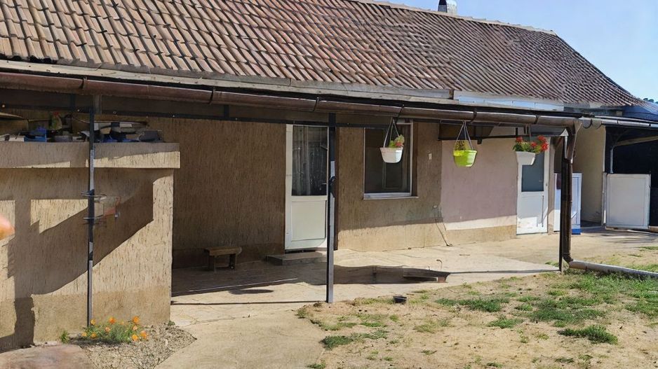 Casa de vanzare, teren mare, intrare auto - Sacadat, Bihor - Poză 16