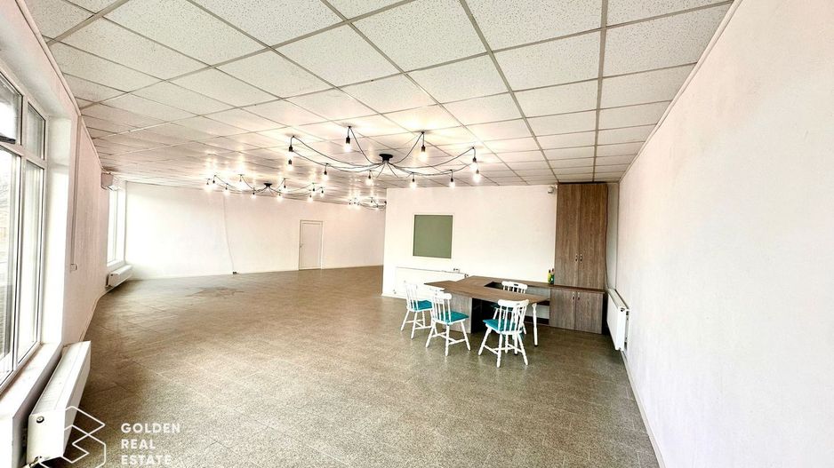 Oportunitate! Spatiu comercial modern si frumos amenajat, Uta, 4 camere, 190 mp - Poză 4