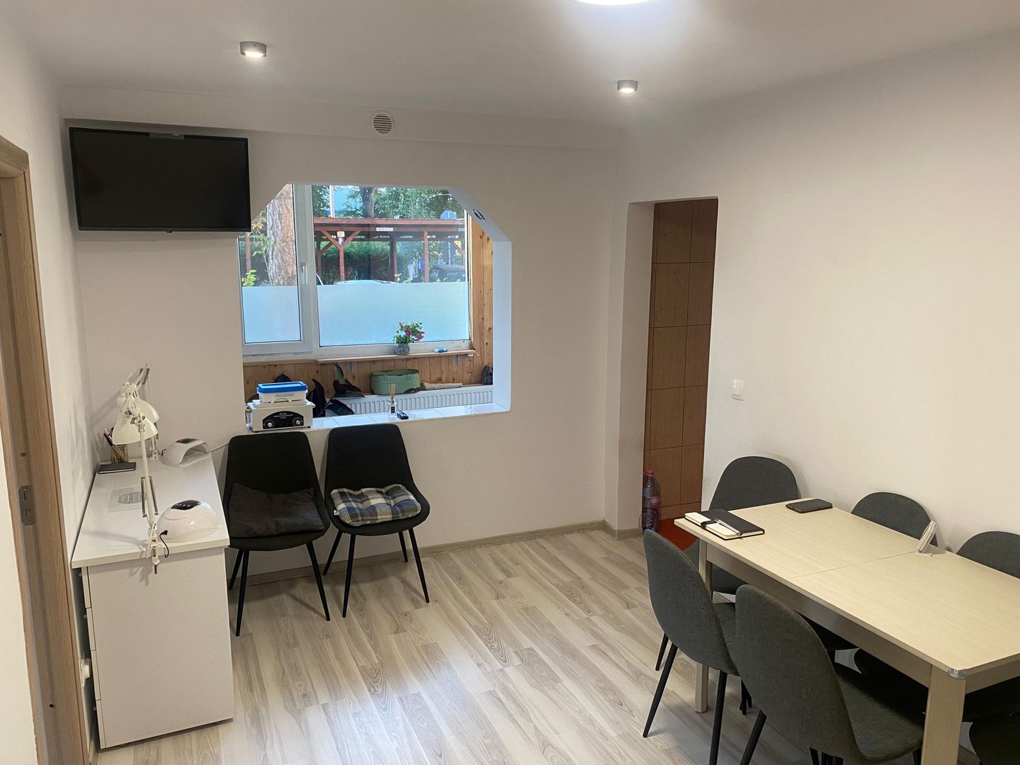 APARTAMENT CU 2 CAMERE ZONA MURESENI RECENT RENOVAT - Poză 2