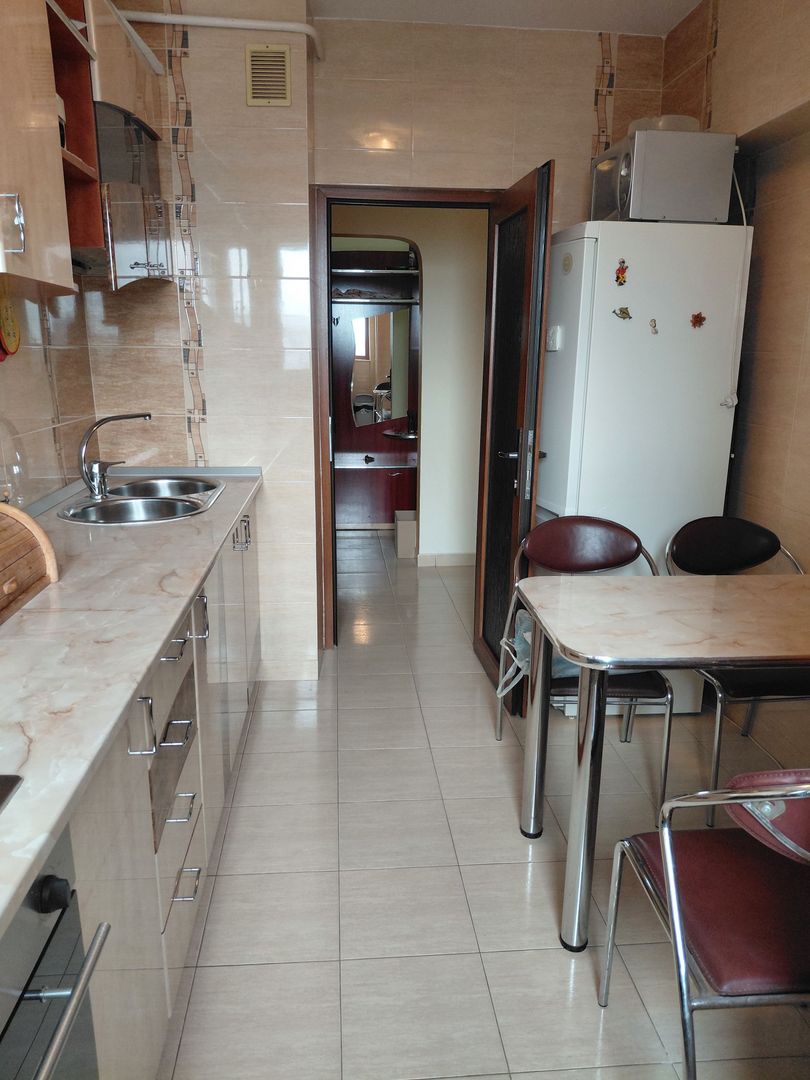 Apartament 3 camere dec,Micro 21,et 3,2 bai,2 balcoane - Poză 7