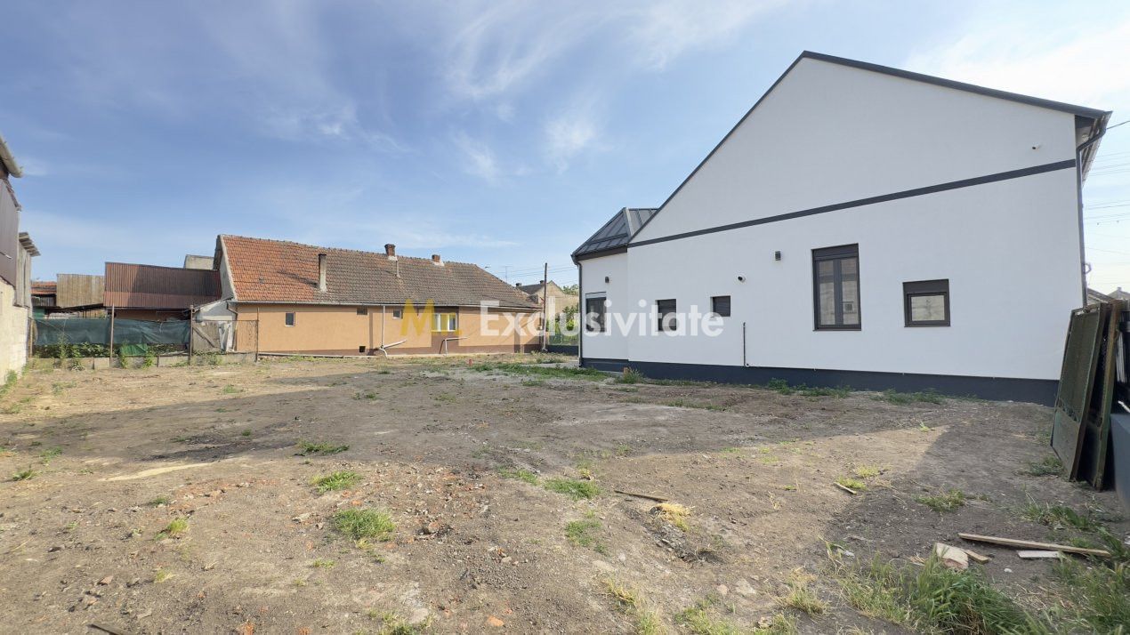 Inchiriere Casă 3 camere 154 mp, Teren 630 mp - Str. T. Vladimirescu - Carei - Poză 13