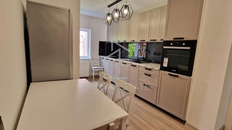 Apartament 3 camere ,decomandat, 62 mp, 2 balcoane, zona Floresti - Poză 9